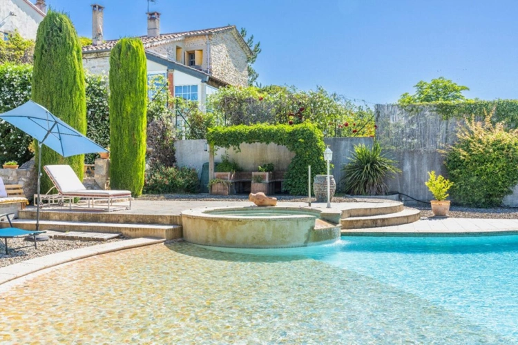 Photos 4 - Rurale - Demeure de charme avec piscine et dépendances