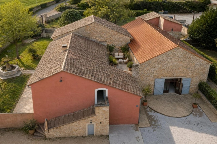 Photos 3 - Touristique - Mas en pierre avec salle de réception de 240 m² . Gîtes .Mariages . Entre Uzès et Orange