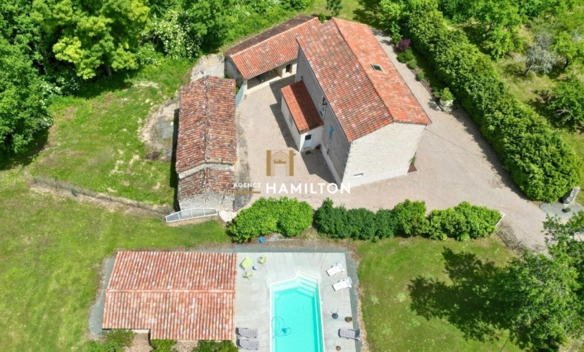 Photos 3 - Rurale - SUPERBE MAISON EN PIERRE RÉNOVÉE, AVEC BOIS ET TERRAINS ATTENANTS