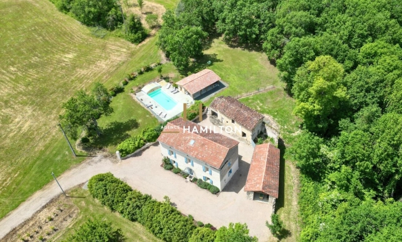 Photos 4 - Rurale - SUPERBE MAISON EN PIERRE RÉNOVÉE, AVEC BOIS ET TERRAINS ATTENANTS