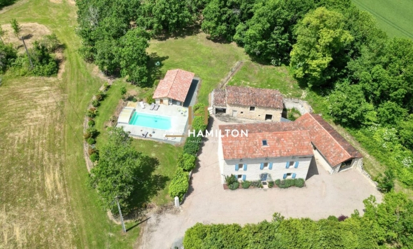 Photos 5 - Rurale - SUPERBE MAISON EN PIERRE RÉNOVÉE, AVEC BOIS ET TERRAINS ATTENANTS