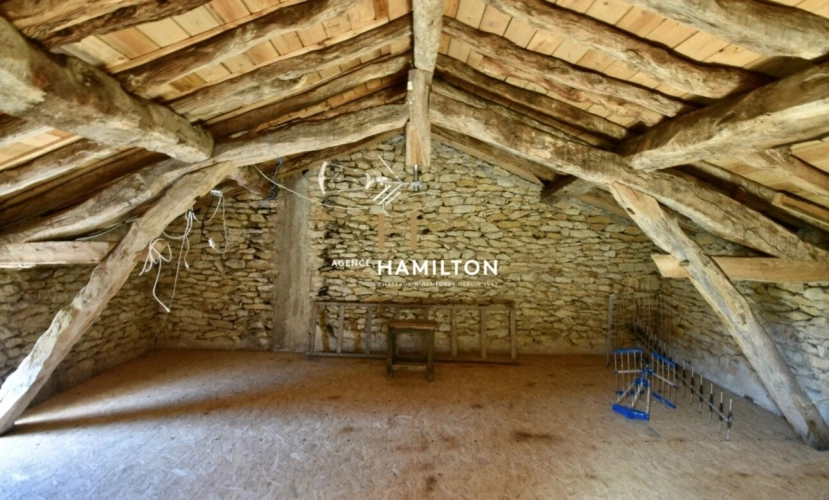 Photos 8 - Rurale - SUPERBE MAISON EN PIERRE RÉNOVÉE, AVEC BOIS ET TERRAINS ATTENANTS