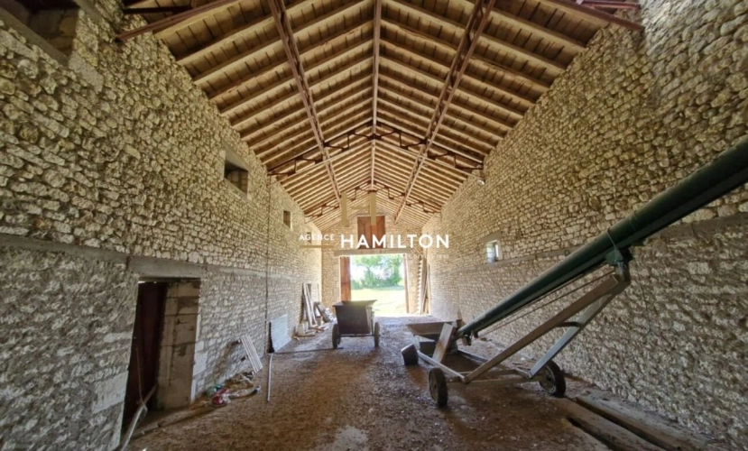 Photos 6 - Rurale - CORPS DE FERME (HAMEAU) À REPENSER & RENOVER - ENTRE CORDES ET GAILLAC