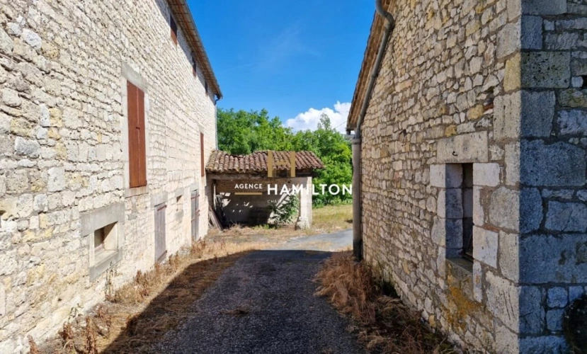 Photos 7 - Rurale - CORPS DE FERME (HAMEAU) À REPENSER & RENOVER - ENTRE CORDES ET GAILLAC
