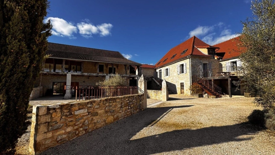 Photos 17 - Touristique - Superbe ensemble en pierre avec gîtes dans  Vallée du Lot, proche Saint-Cirq-Lapopie