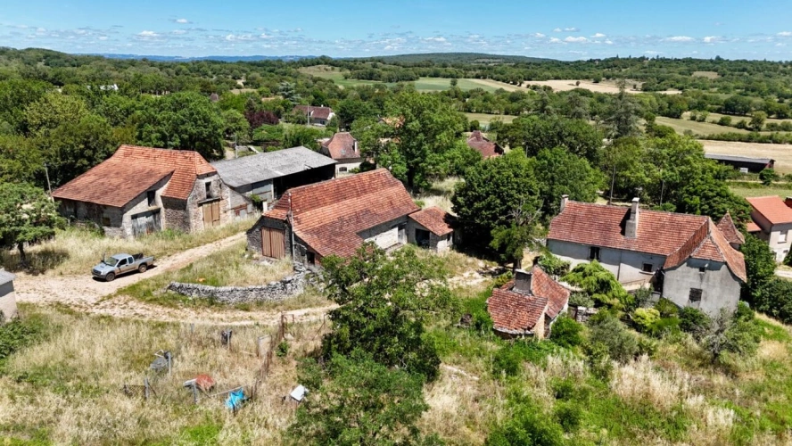Photos 1 - Rurale - Corps de ferme 130m² hab - 6 bâtiments