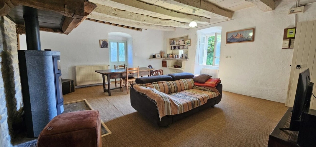 Photos 10 - Équestre - Bel ensemble en pierre dans un hameau