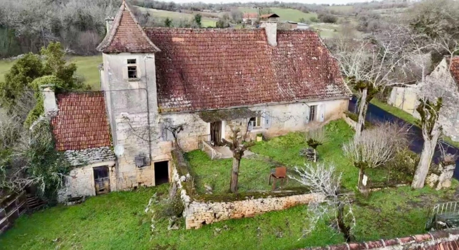 Photos 1 - Rurale - Corps de ferme 7 bâtiments - 5.8ha de terrain - à rénover