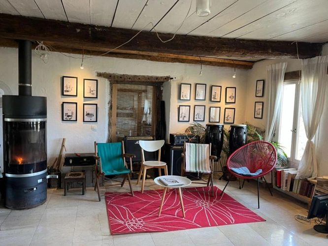 Photos 11 - Touristique - Propriété en pierre avec gîtes et vue dominante à Cazac