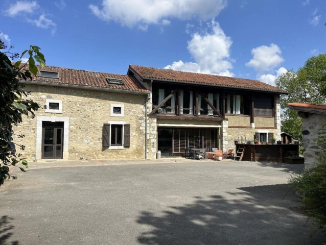 Photos 14 - Equestrian - Farm with outbuildings