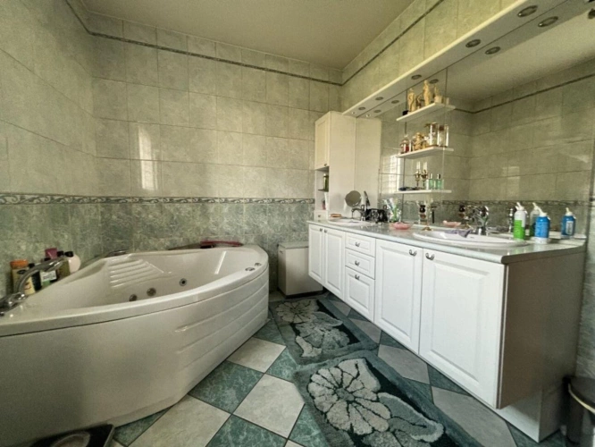 Photos 15 - Équestre - Maison 5 chambres, 210 m2 avec piscine