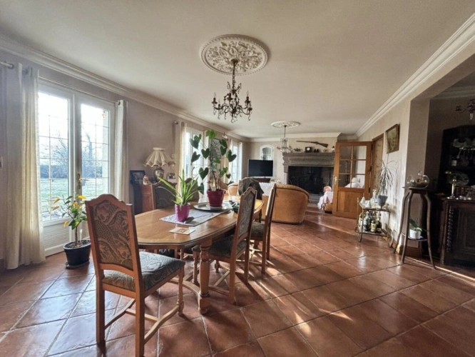 Photos 5 - Équestre - Maison 5 chambres, 210 m2 avec piscine