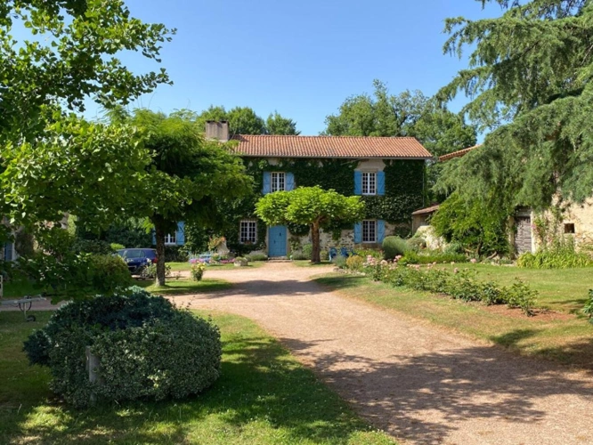 Photos 1 - Prestige - MAISON de CARACTERE sur 34HA!