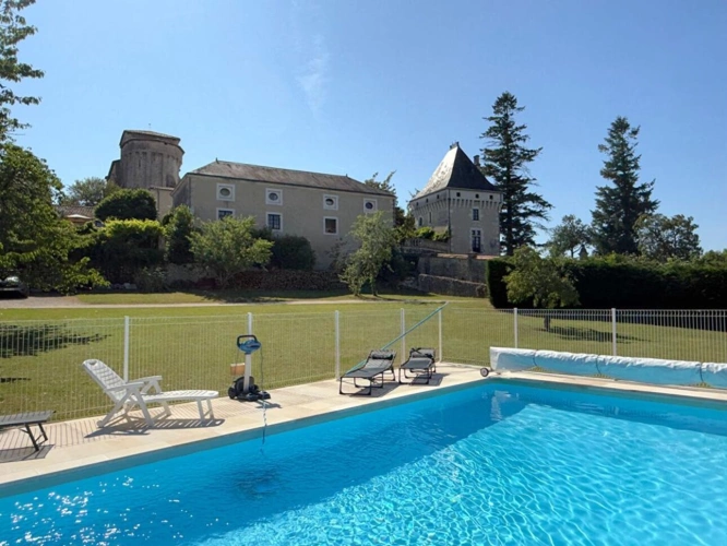 Photos 3 - Prestige - PROPRIETE avec 3 MAISONS!