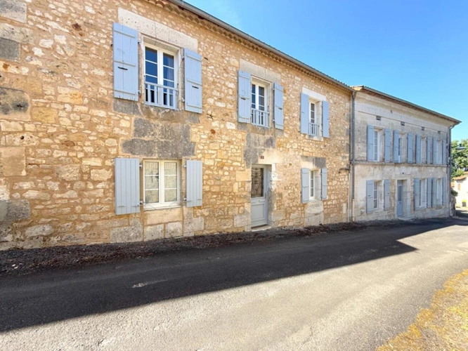 Photos 4 - Prestige - PROPRIETE avec 3 MAISONS!