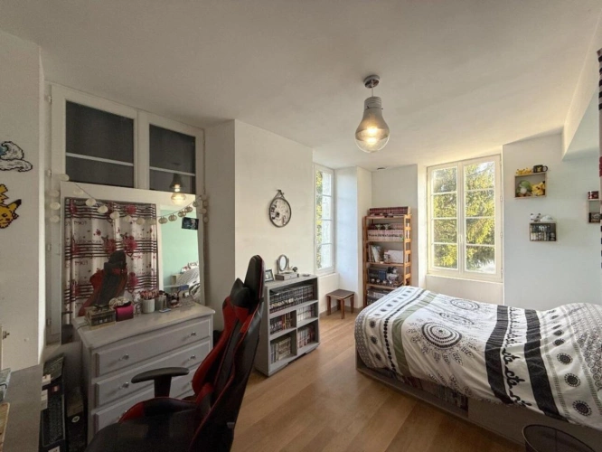 Photos 11 - Prestige - PROPRIETE avec 3 MAISONS!