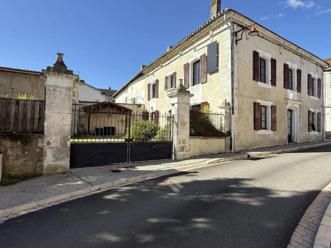 Photos 2 - Rurale - MAISON DE CARACTERE