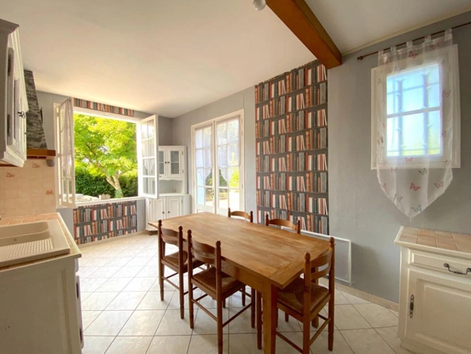 Photos 6 - Touristique - MAISON DE VILLAGE AVEC PISCINE !