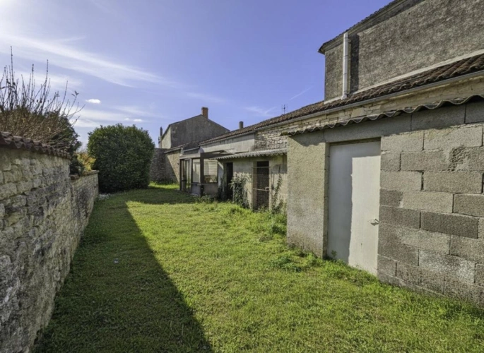 Photos 14 - Rurale - Propriété rénovée avec dépendance