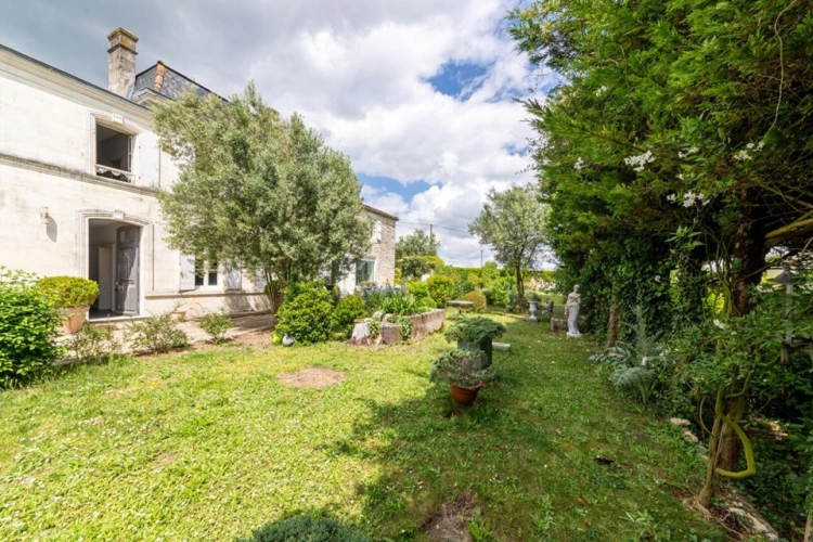 Photos 9 - Prestige - Une maison bourgeoise au coeur de la campagne