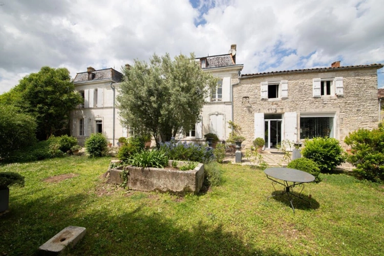 Photos 6 - Prestige - Une maison bourgeoise au coeur de la campagne