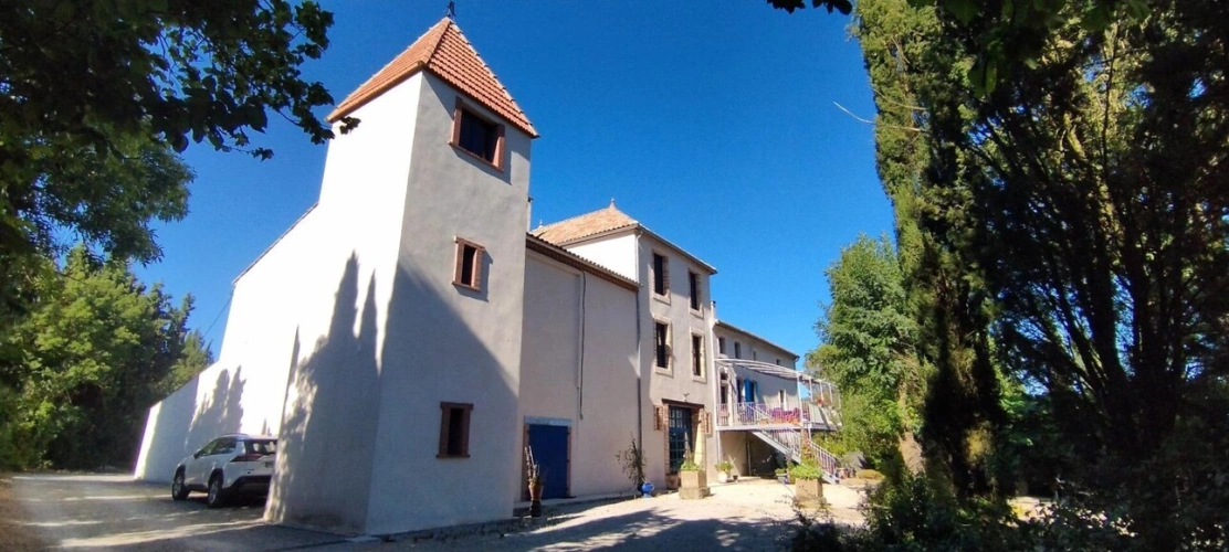Photos 2 - Équestre - Magnifique maison de caractère avec gite, piscine, dépendance et 4.4ha