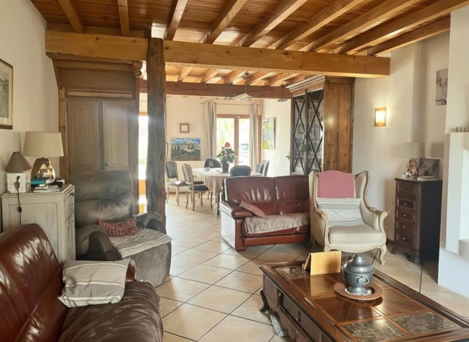 Photos 6 - Touristique - Joli domaine au calme, proche commerces