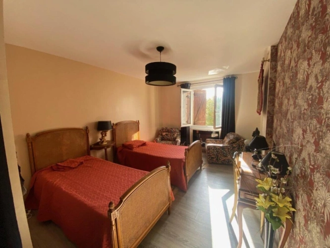 Photos 16 - Prestige - Ensemble immobilier avec jardin, piscine et vue sur la cité médiévale