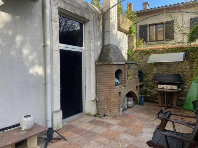 Photos 17 - Prestige - Ensemble immobilier avec jardin, piscine et vue sur la cité médiévale