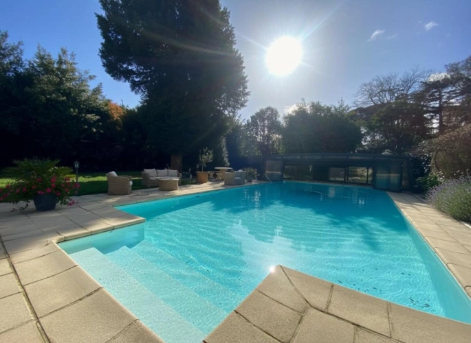 Photos 18 - Prestige - Ensemble immobilier avec jardin, piscine et vue sur la cité médiévale