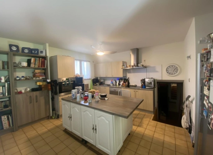 Photos 4 - Touristique - Propriété de standing, 8 pièces, 6 chambres avec jardin de 2500m2 et piscine
