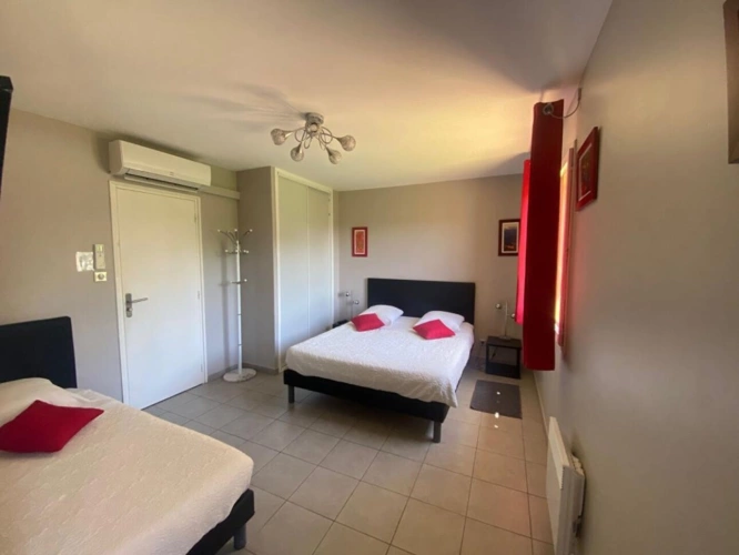 Photos 5 - Touristique - Propriété de standing, 8 pièces, 6 chambres avec jardin de 2500m2 et piscine