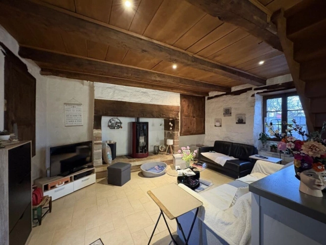 Photos 4 - Touristique - Ensemble de charme avec gîte, piscine et près d'un hectare de terrain