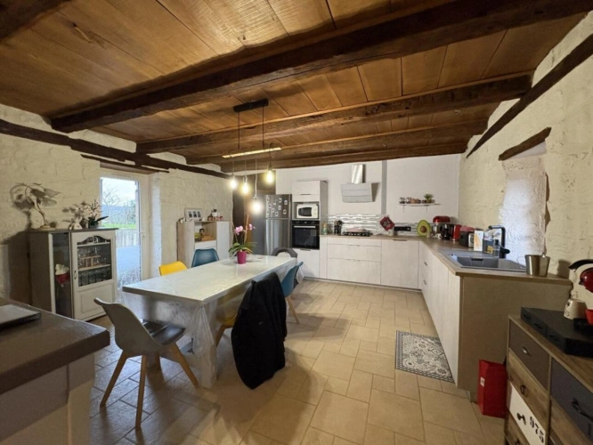 Photos 5 - Touristique - Ensemble de charme avec gîte, piscine et près d'un hectare de terrain