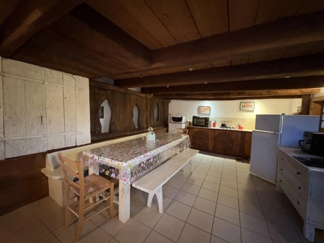 Photos 10 - Touristique - Ensemble de charme avec gîte, piscine et près d'un hectare de terrain