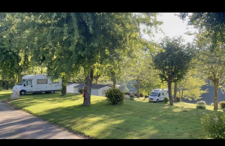 Photos 3 - Touristique - Camping paisible au coeur du village