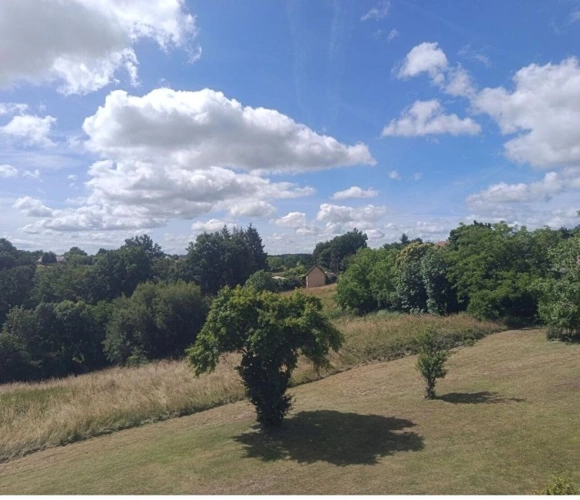 Photos 5 - Rurale - Une vue magnifique depuis cette belle bâtisse