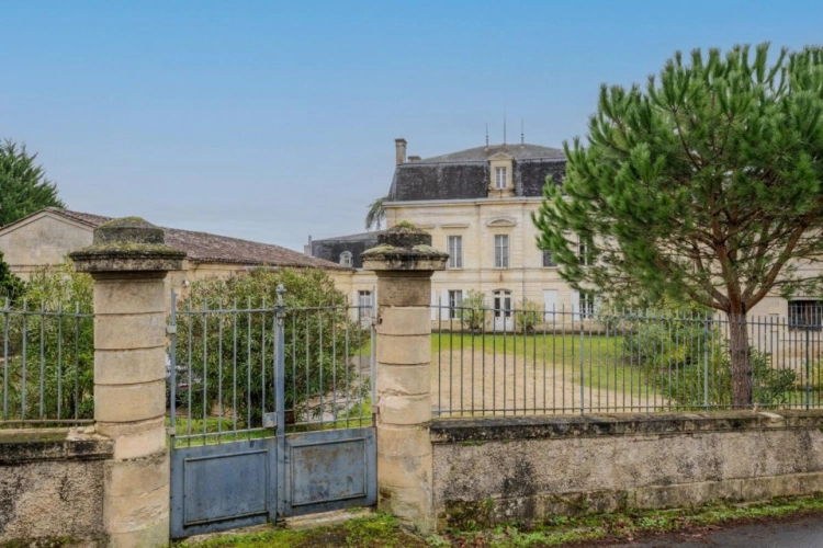 Photos 12 - Prestige - Élégance et héritage un château d'exception au coeur d'un vignoble classé