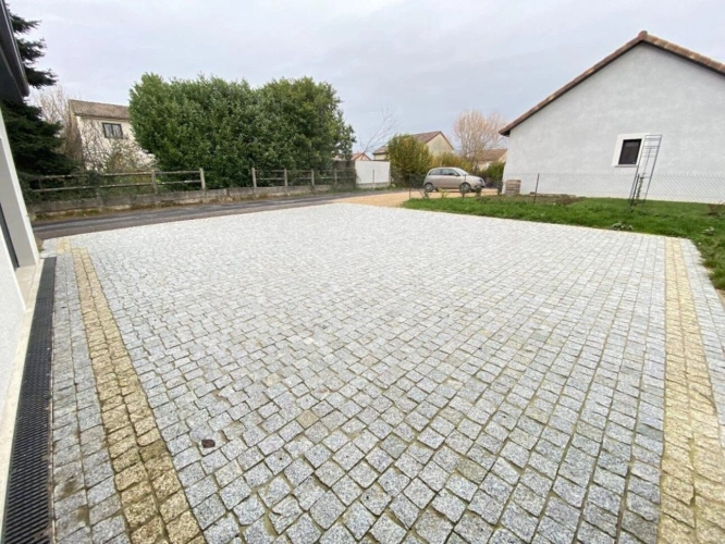 Photos 6 - Rurale - Villa neuve d'exception basse consommation au coeur d'un quartier résidentiel avec jardin