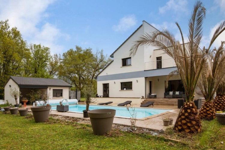 Photos 12 - Prestige - Propriété contemporaine d'exception - environnement privilégié sur les hauteurs de Brive