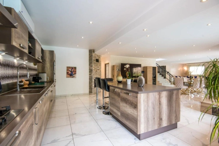 Photos 18 - Prestige - Propriété contemporaine d'exception - environnement privilégié sur les hauteurs de Brive