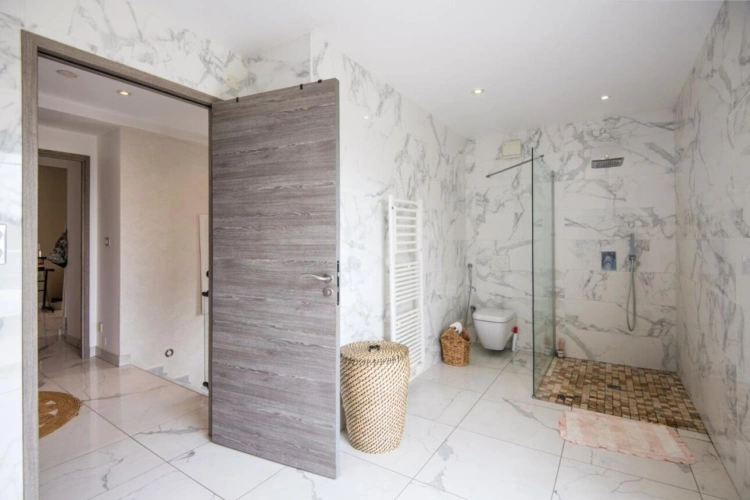 Photos 8 - Prestige - Propriété contemporaine d'exception - environnement privilégié sur les hauteurs de Brive