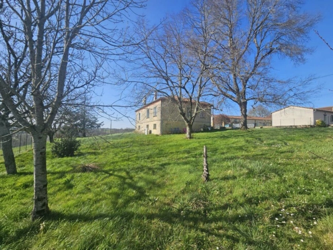 Photos 2 - Rurale - Maison avec grand terrain proche Monpazier