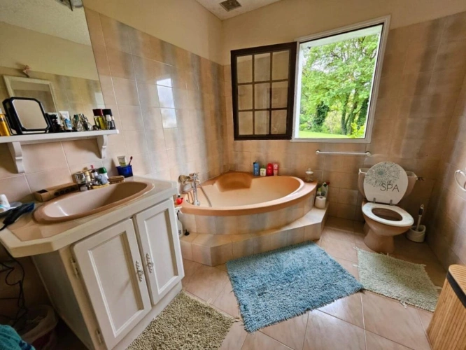 Photos 2 - Agricole - Une maison d'habitation spacieuse  avec piscine