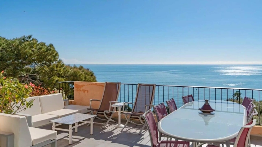 Photos 6 - Prestige - Villa contemporaine de plus de 250 m² avec vue mer panoramique - Èze Bord de Mer