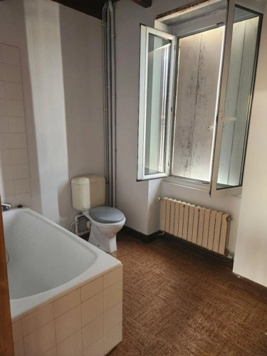 Photos 3 - Touristique - Hiesse - Maison avec 6 chambres, dependences et terrain -  - oportunity chambres d'hotes
