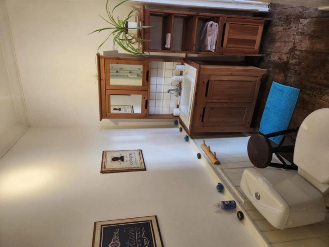 Photos 2 - Touristique - Champagne Mouton - Chambre d'hôtes avec jardin privé, piscine et parking
