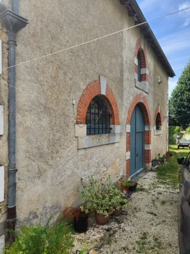 Photos 5 - Touristique - Champagne Mouton - Chambre d'hôtes avec jardin privé, piscine et parking