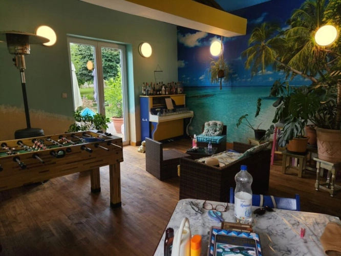 Photos 9 - Touristique - Champagne Mouton - Chambre d'hôtes avec jardin privé, piscine et parking