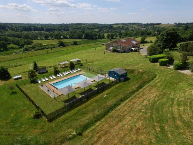Photos 14 - Touristique - Fonds de commerce Availles Limouzine 34 pièce(s) 1270 m2